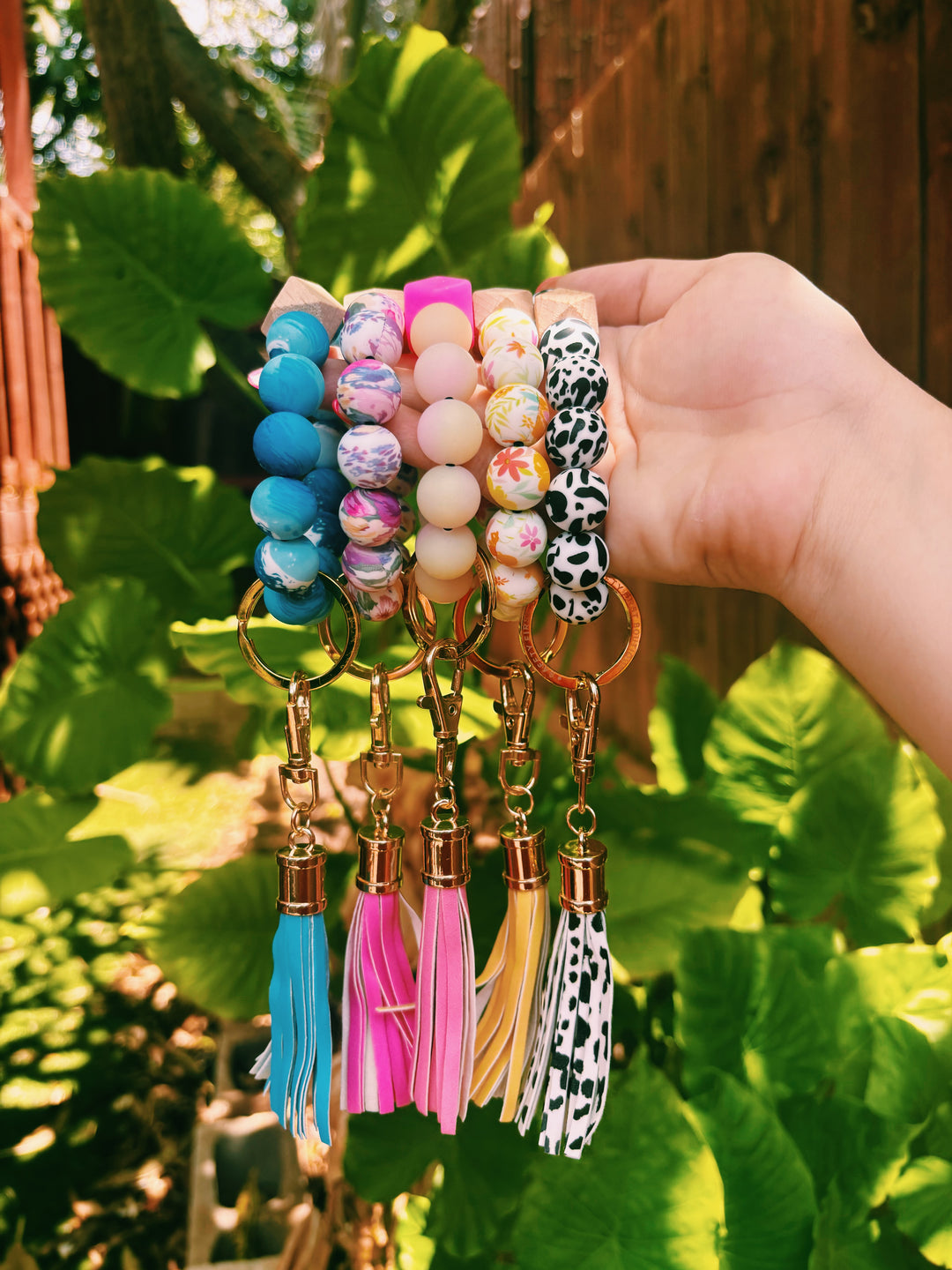 Beaded wristlet keychain